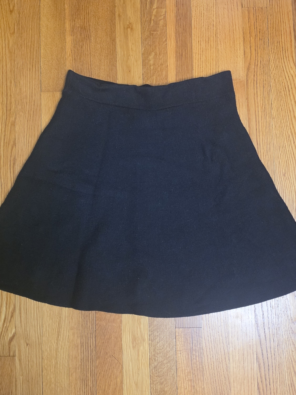 Ann Taylor Black Knit Circle Skirt Size M